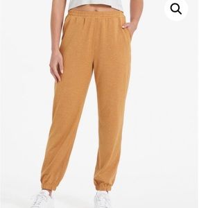 Vuori XXS boyfriend jogger NWT
